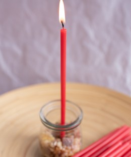 Свеча восковая красная, № 100