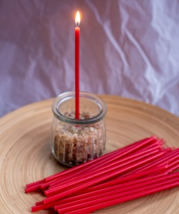 Свеча восковая красная, № 120