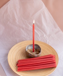 Свеча восковая красная, № 25